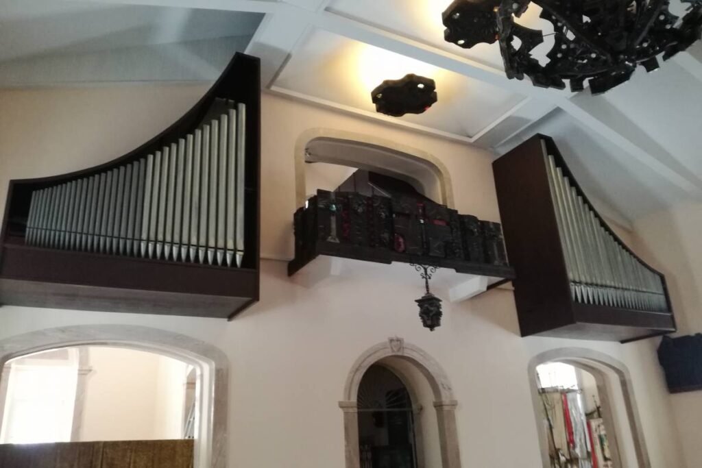 Wnętrze kościoła — zdjęcie 7